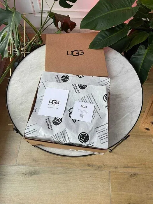 Уггі UGG Ultra Mini Platform Black Suede premium натуральна замша і овчина — фото 6