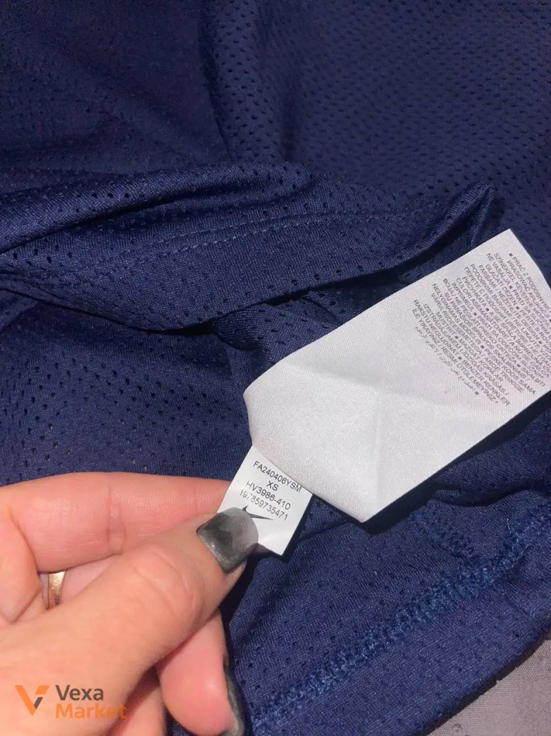 Укорочена футболка Nike жіноча — фото 3
