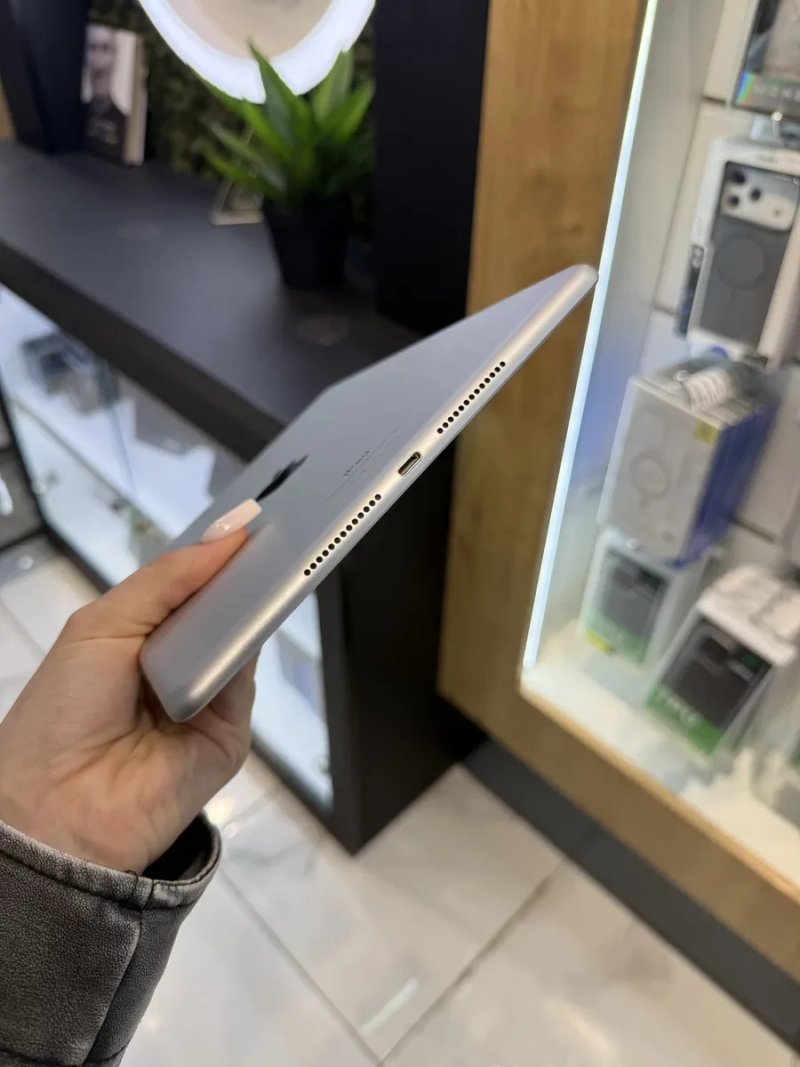 Used iPad 9 (10.2) 64gb Silver Wi-Fi — фото 4