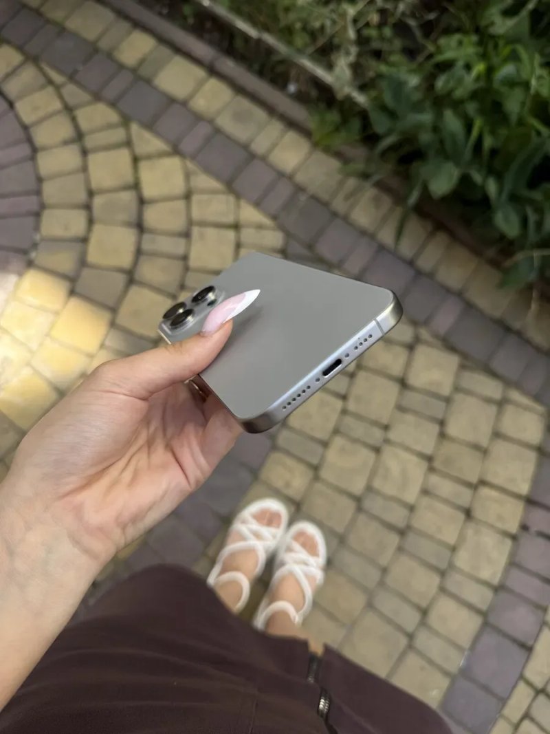 Used iPhone 15 Pro Max 512gb Natural global — фото 4