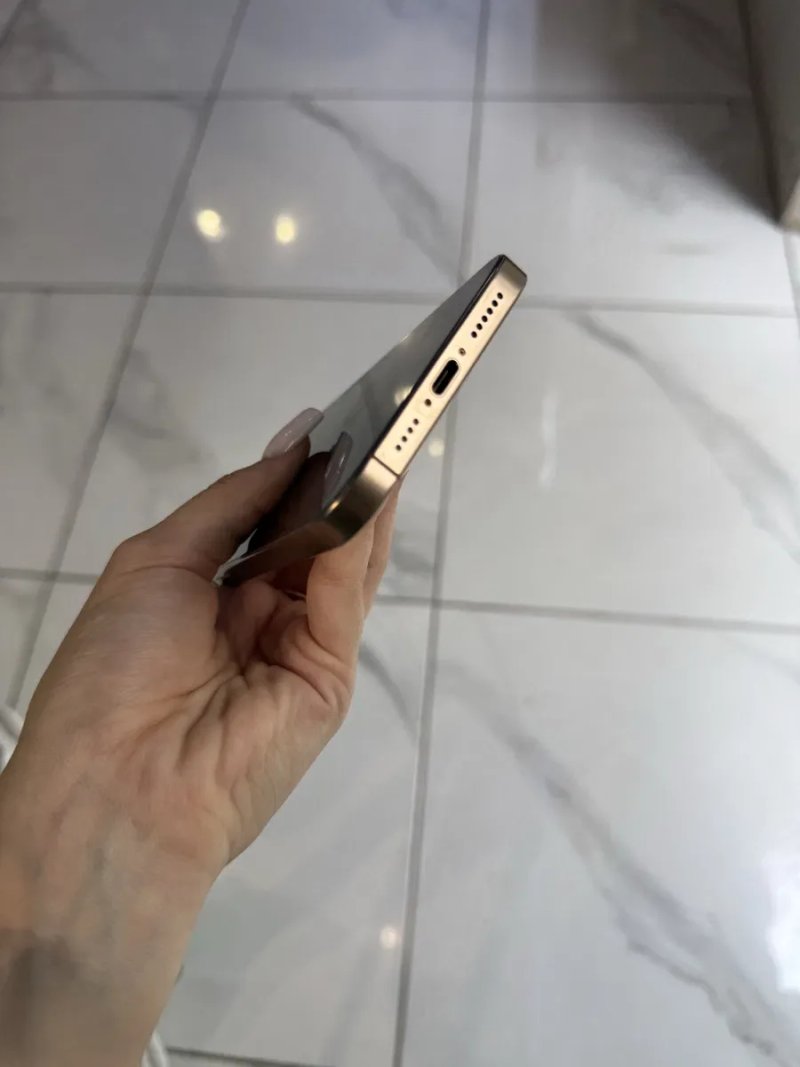 Used iPhone 16 Pro Max 256gb Desert e-sim — фото 4