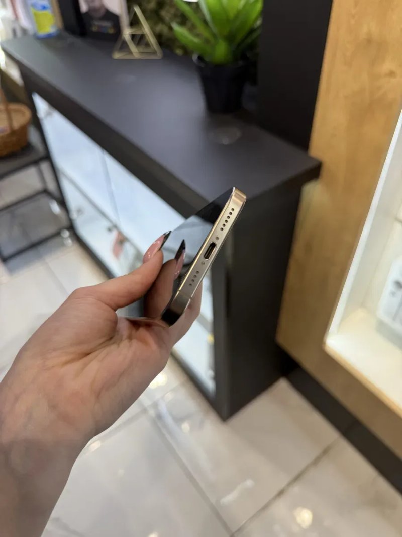 Used iPhone 16 Pro Max 256gb Desert (global) — фото 4