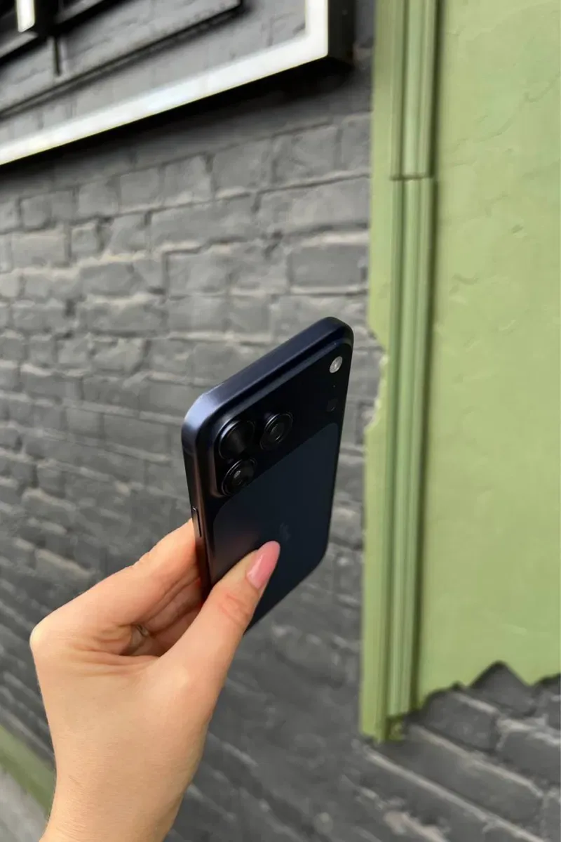 Used iPhone 17 Pro Max 256Gb Deep Blue (фізична сім карта, ідеальний б/у) — фото 3