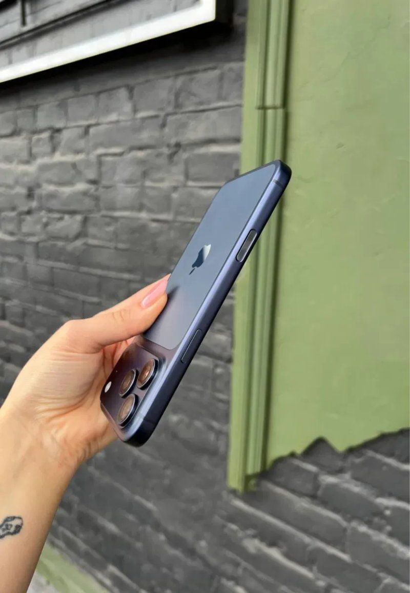 Used iPhone 17 Pro Max 256Gb Deep Blue (фізична сім карта, ідеальний б/у) — фото 4