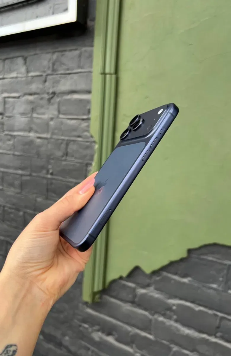 Used iPhone 17 Pro Max 256Gb Deep Blue (фізична сім карта, ідеальний б/у) — фото 5