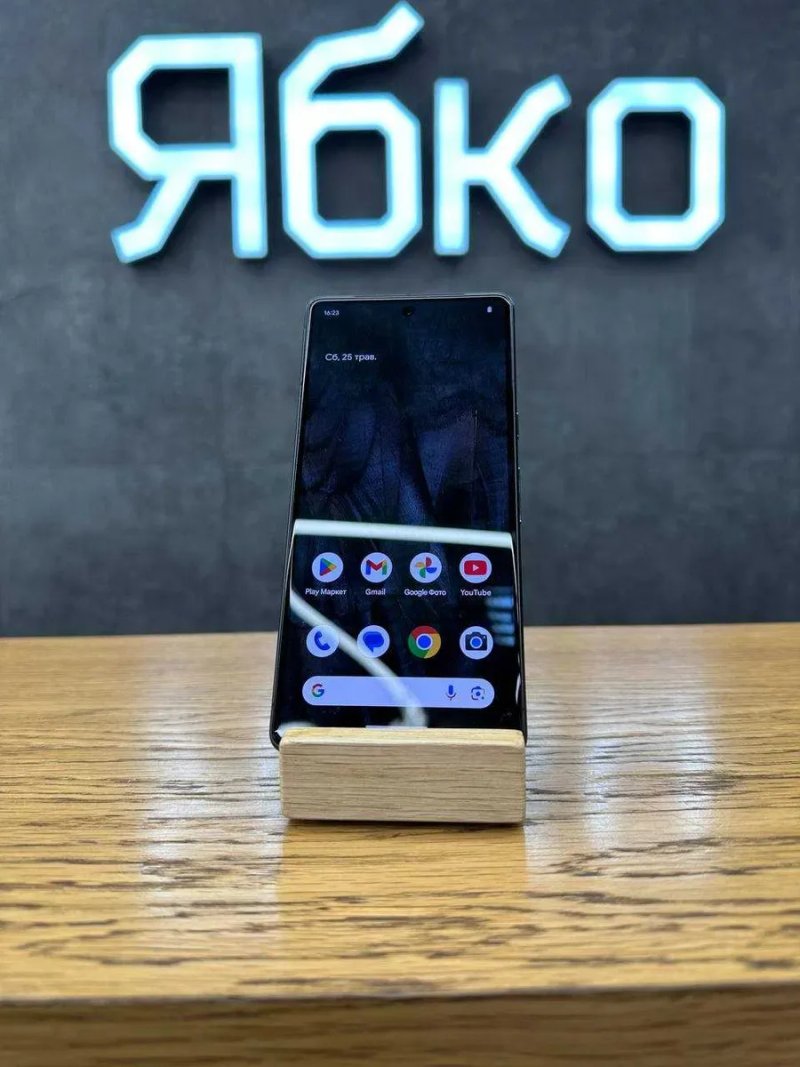 USED Смартфон Google Pixel 7 8/128GB Obsidian купуй у Ябко Рів‘єра — фото 2