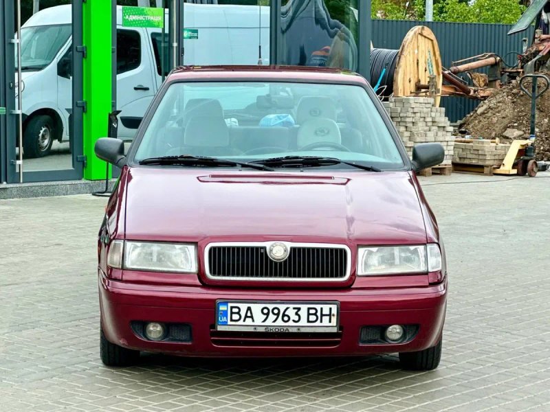 в дуже гарно стані Легендарна SKODA Felicia 1.3 бензин — фото 2