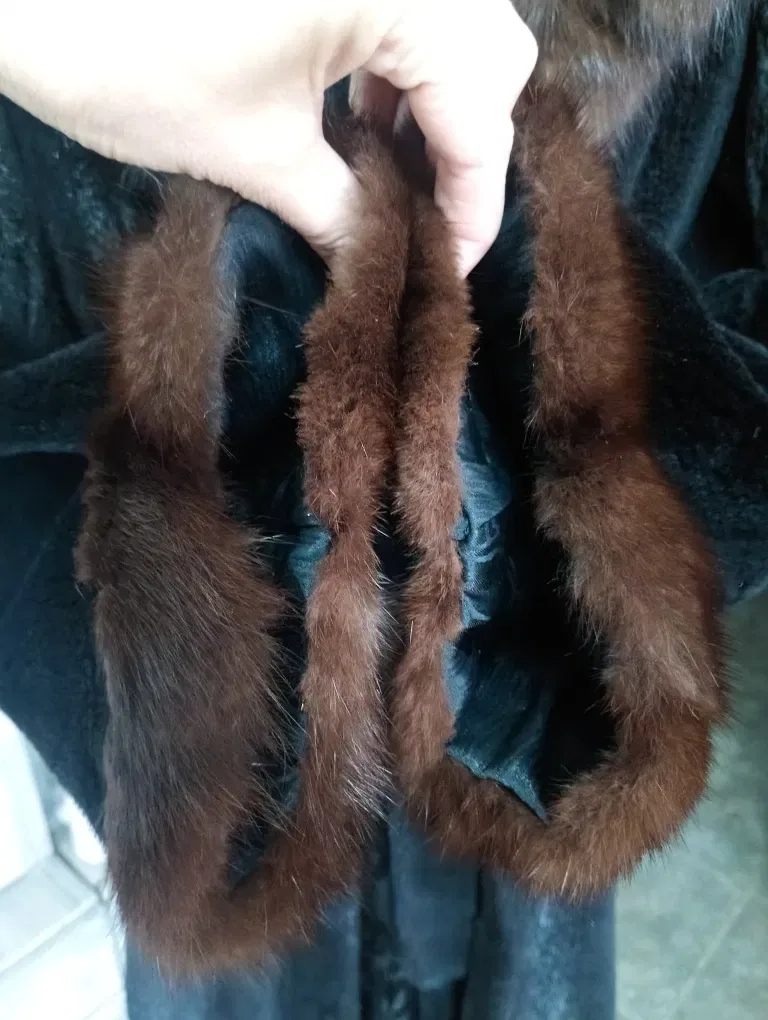 В груди 104см. Норковая шуба с соболем. Mink . Натуральная шуба — фото 6
