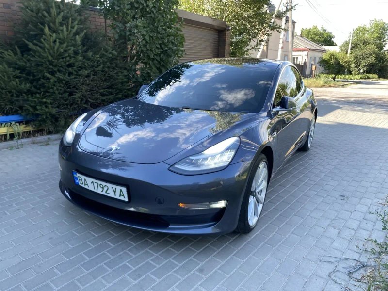 В ідеальному  стані  не бита , не фарбована Tesla/Model 3 Long Range Dual Motor 75кв 4х4 — фото 4