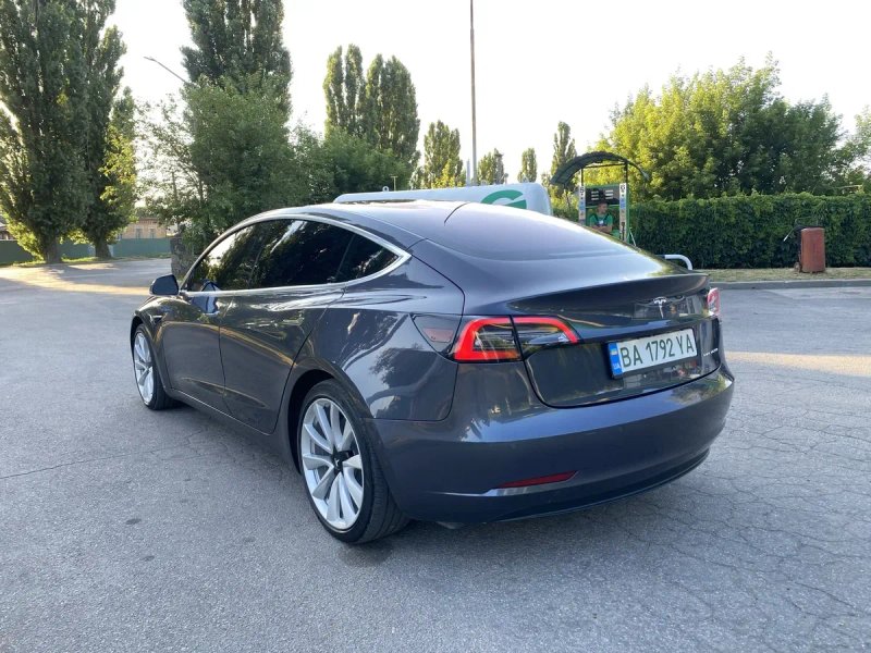 В ідеальному  стані  не бита , не фарбована Tesla/Model 3 Long Range Dual Motor 75кв 4х4 — фото 7