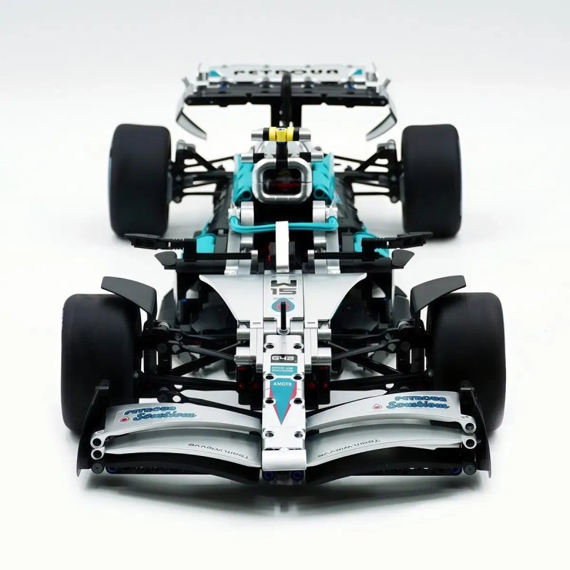 ‼️В КОРОБЦІ‼️ Конструктор Technic – F1 Mercedes-AMG W15 — фото 2