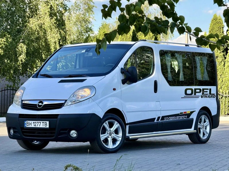 В Продажі Opel VIVARO 2.0 В Ідеальному Стані!!! Максимальна Комплектація! 8+1 — фото 2