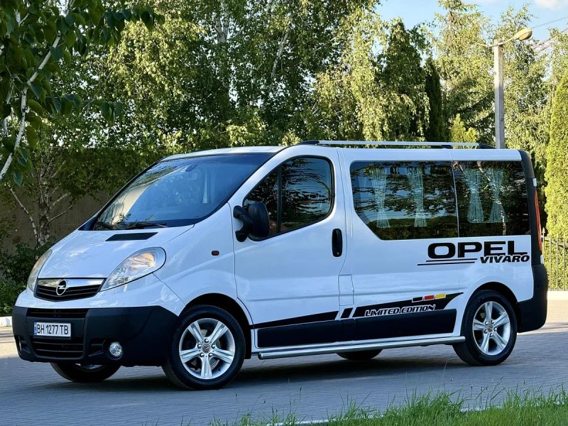 В Продажі Opel VIVARO 2.0 В Ідеальному Стані!!! Максимальна Комплектація! 8+1 — фото 3