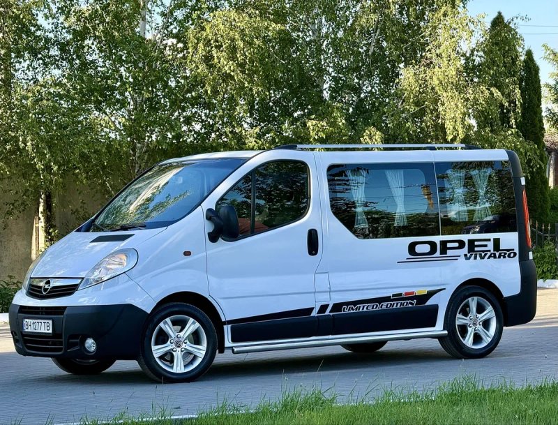 В Продажі Opel VIVARO 2.0 В Ідеальному Стані!!! Максимальна Комплектація! 8+1 — фото 4