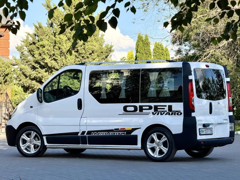 В Продажі Opel VIVARO 2.0 В Ідеальному Стані!!! Максимальна Комплектація! 8+1 — фото 5