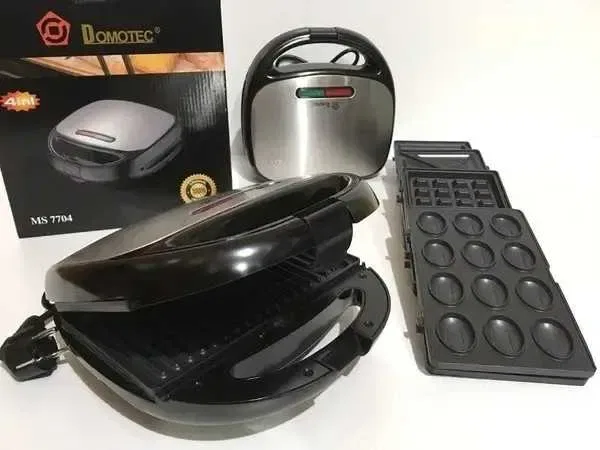 Вафельница Орешница Гриль Сендвичница Мультипекарь 4в1 Domotec 1000 Вт — фото 4