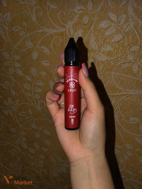 Vaporesso Xros 5 mini з рідиною зі смаком вишні