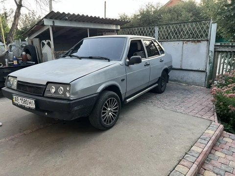 Ваз 2199 на ходу инжектор