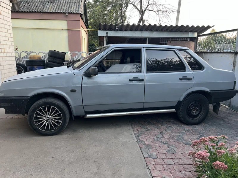 Ваз 2199 на ходу инжектор — фото 2