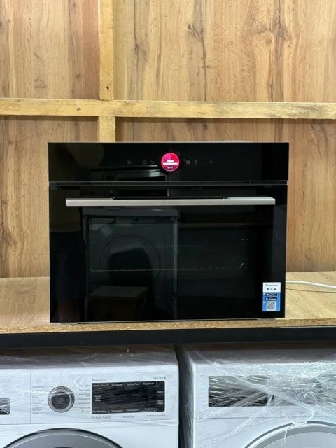Вбудована духова шафа Bosch CBG7341B1 — 2026 року! Не була в користуванні!