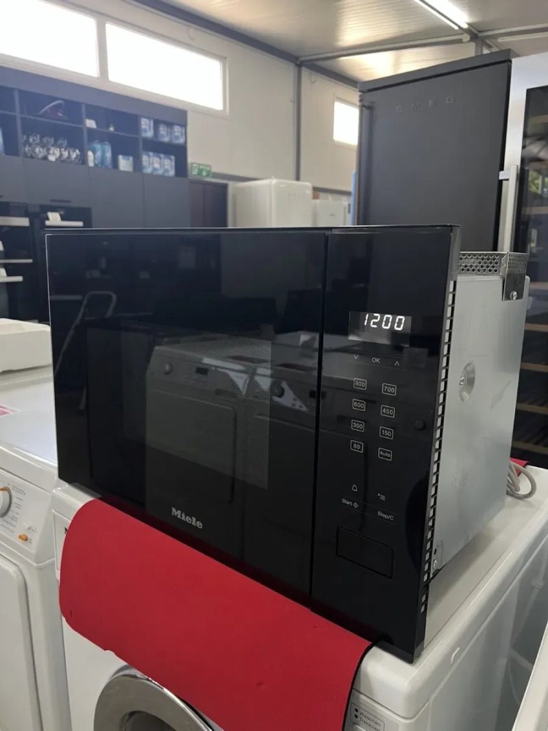 Вбудована мікрохвильовка  Miele M 2230 SC — фото 2