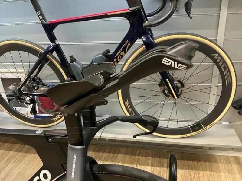 Велосипед Colnago TT1 розмір M 173-185см (запасний велосипед команди UAE Tim Wellens) — фото 6