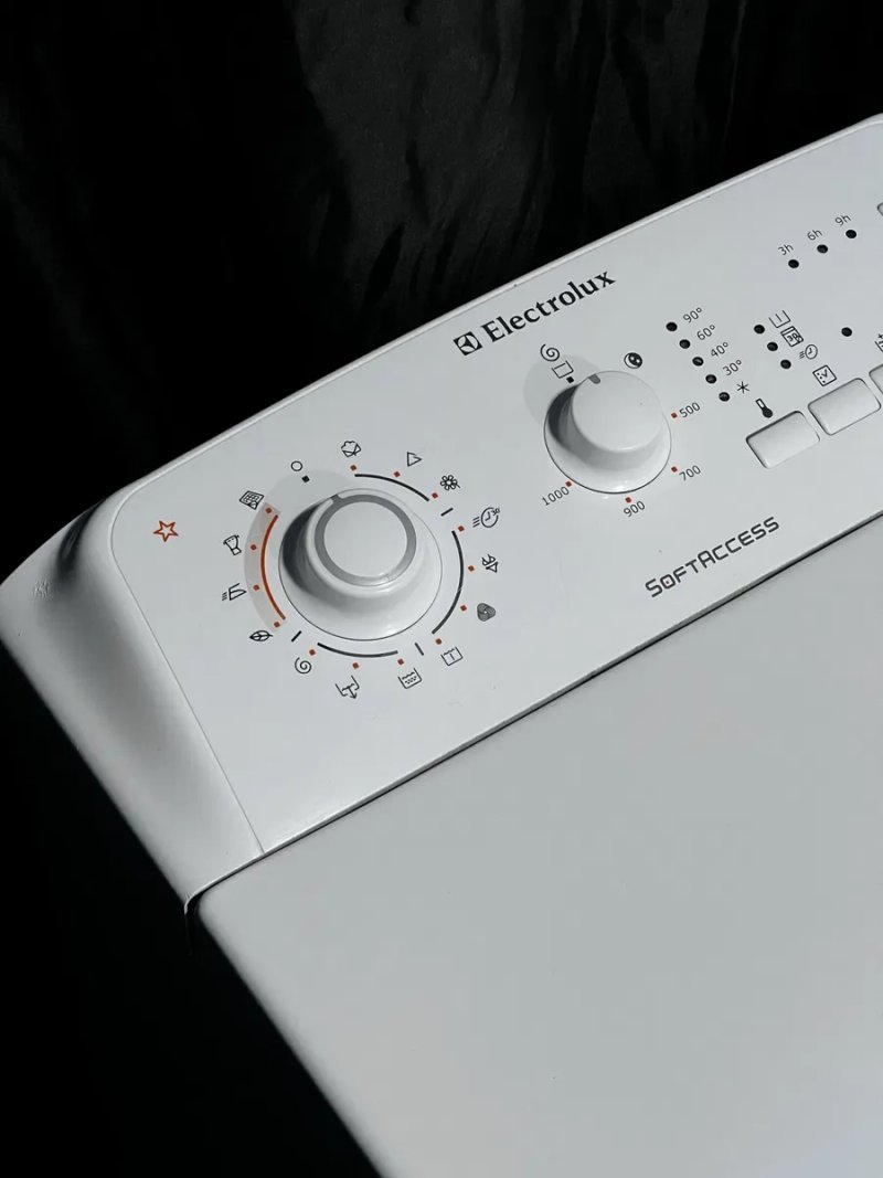Вертикальная 5.5 кг 1000 об стиральная машина ELECTROLUX. Доставка бесплатно — фото 3