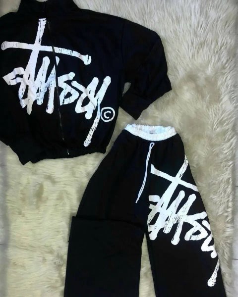 Весна/Літо жіночий обʼємний спорт костюм Stussy (зіп-худі боді штани)