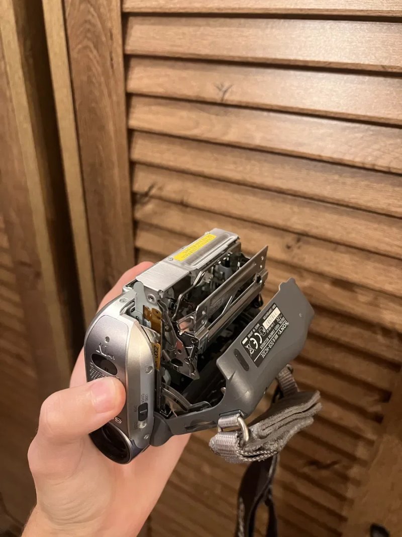 Відеокамера Sony Handycam DCR-HC32E MiniDV / топовий комплект з док-станцією — фото 4