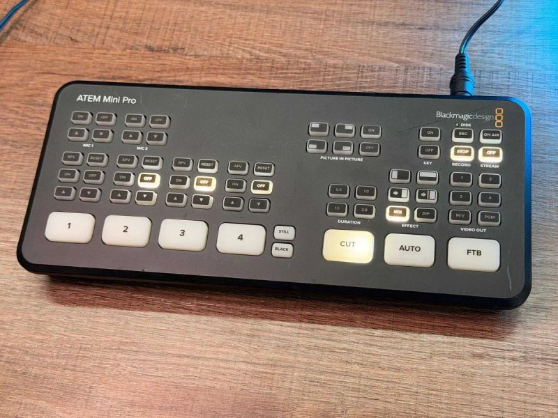 Відеомікшер Blackmagic Design ATEM Mini Pro — фото 2
