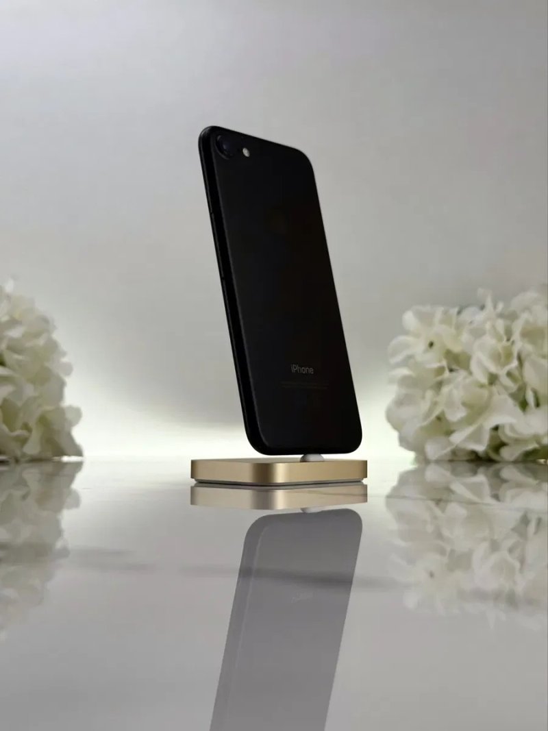Відмінний iPhone 7 32GB Black (Магазин Гарантія) — фото 8