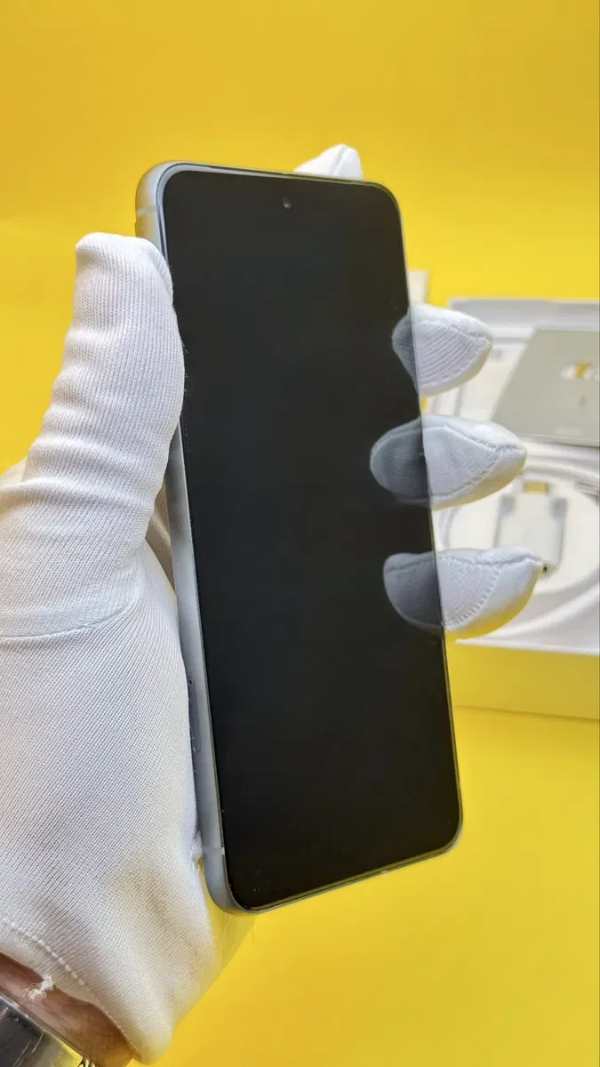 Відмінний Смартфон Google Pixel 8 8/128GB Hazel, гарантія. — фото 7