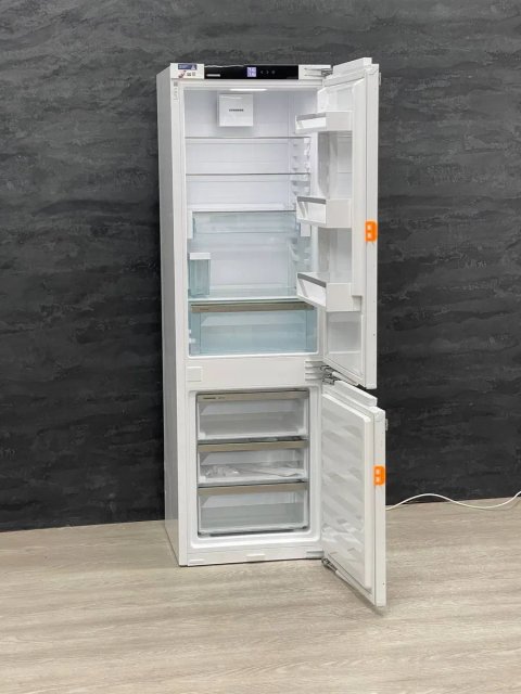 Виставка Двокамерний холодильник Liebherr ICNe 5133 NoFrost.DynaCool A+++ IceMaker