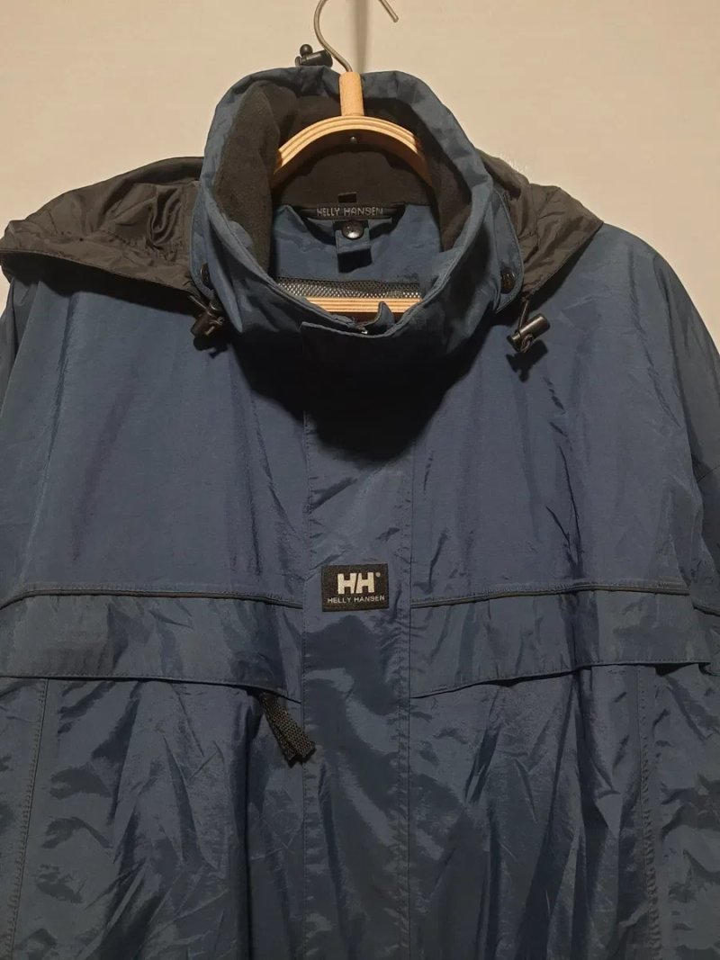 Водонепроникна мембрвнна вітровка Helly Hanson XL  з капюшоном на сіточці без підстьожки — фото 2
