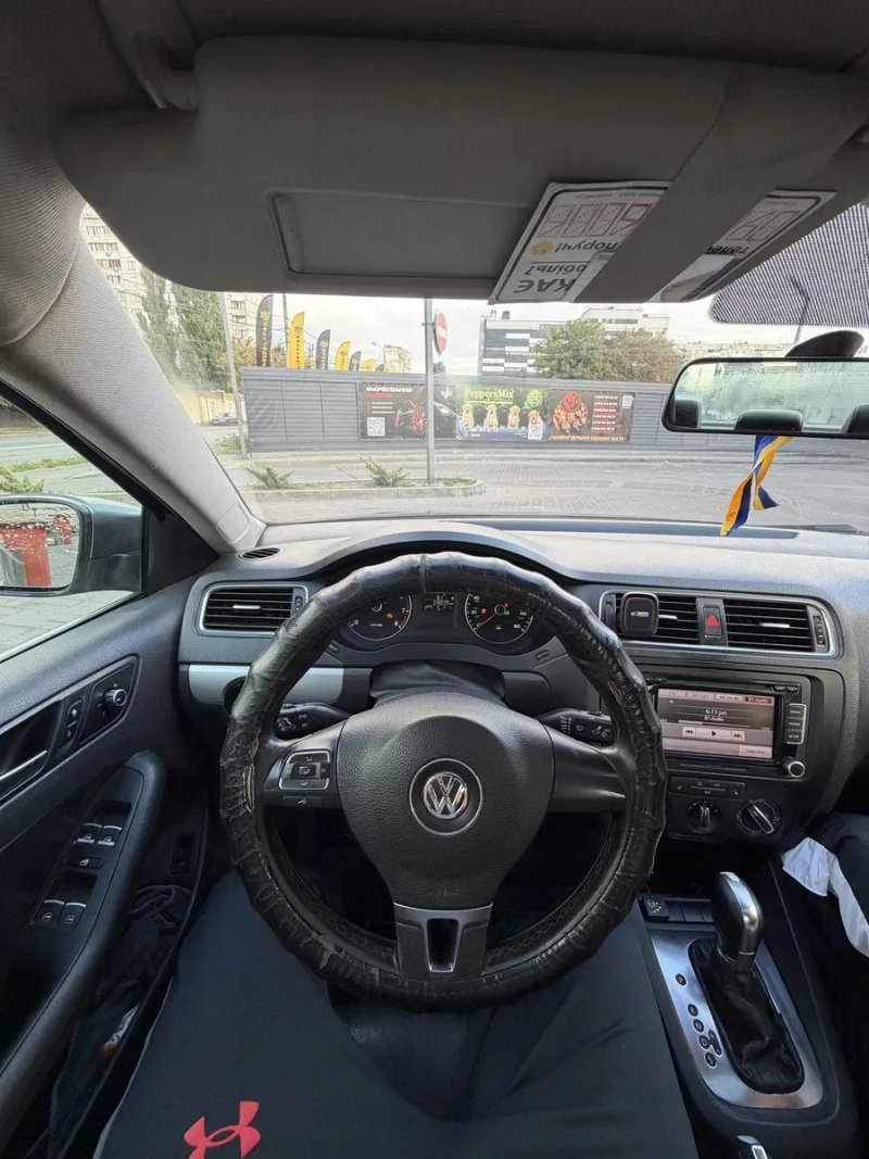 Vokswagen Jetta 2.5 газ/бензин — фото 7