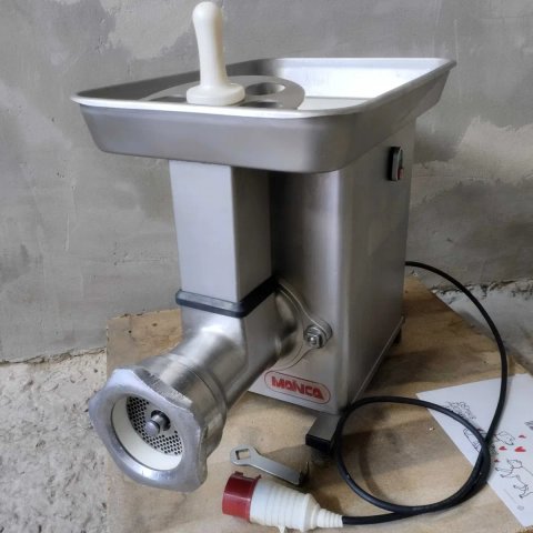 Волчок, промышленная мясорубка Mainca PM-98 ( Испания)