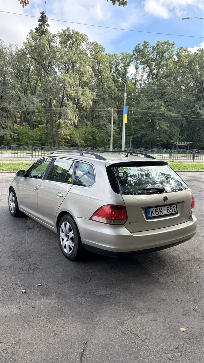 Volkswagen Golf 5 1.9 в дуже гарному стані — фото 7