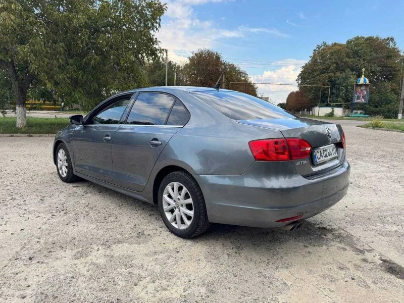 Volkswagen Jetta 2.5 бензин 2013р. — фото 6