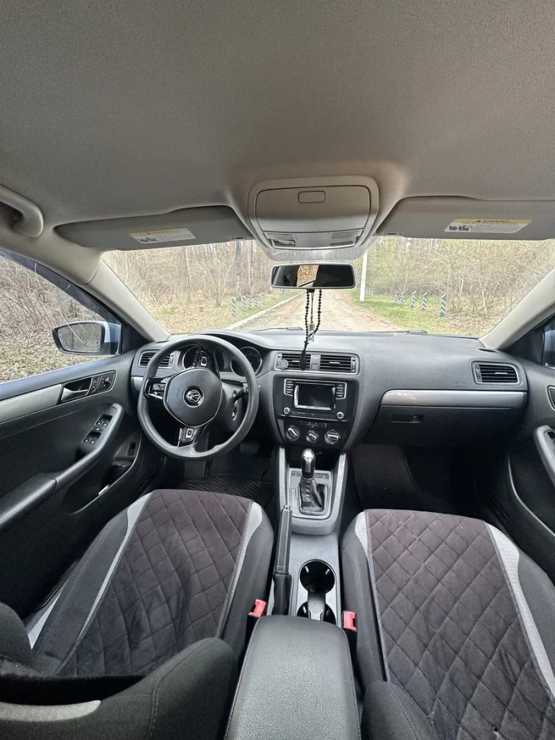 Volkswagen jetta 2017 года — фото 4