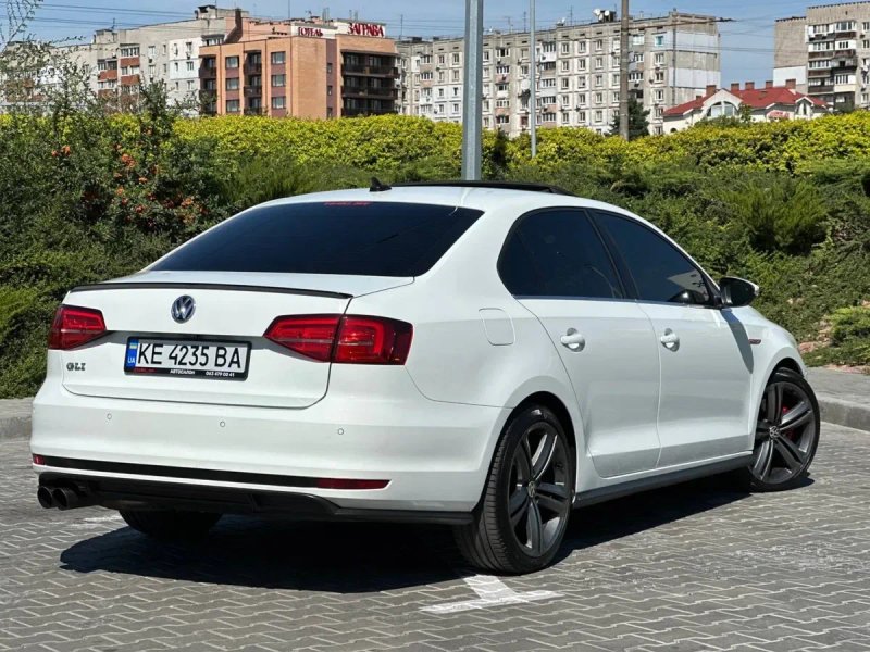 Volkswagen Jetta GLI 2016 — фото 4