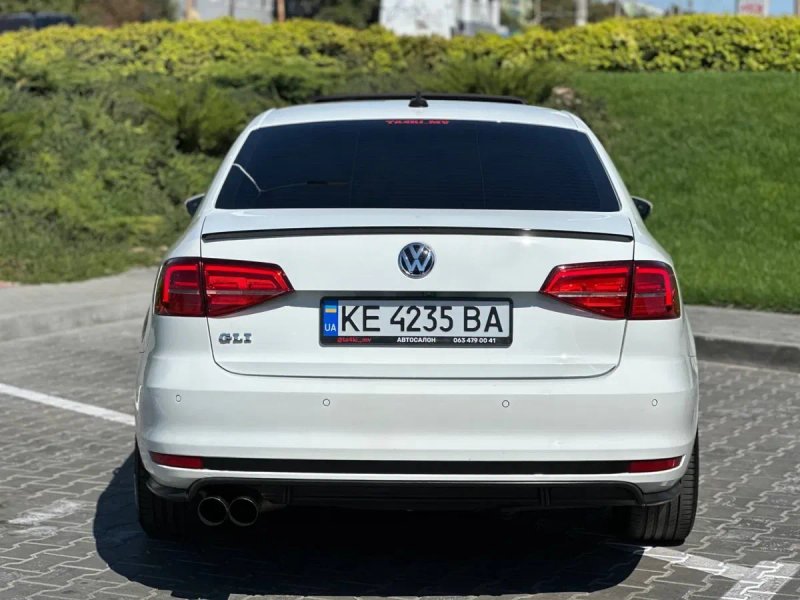 Volkswagen Jetta GLI 2016 — фото 5