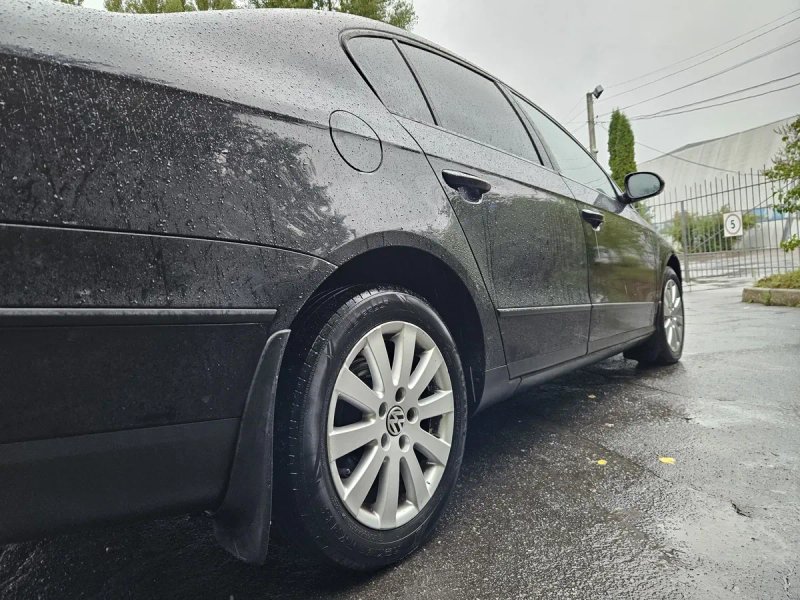 Volkswagen Passat B6 2006 рік 1.9 дизель правий руль для військових — фото 6