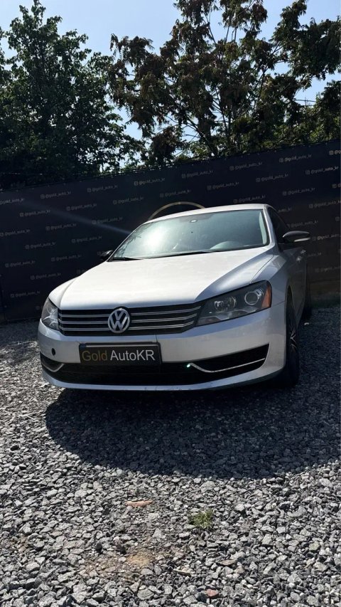 Volkswagen Passat B7 2012