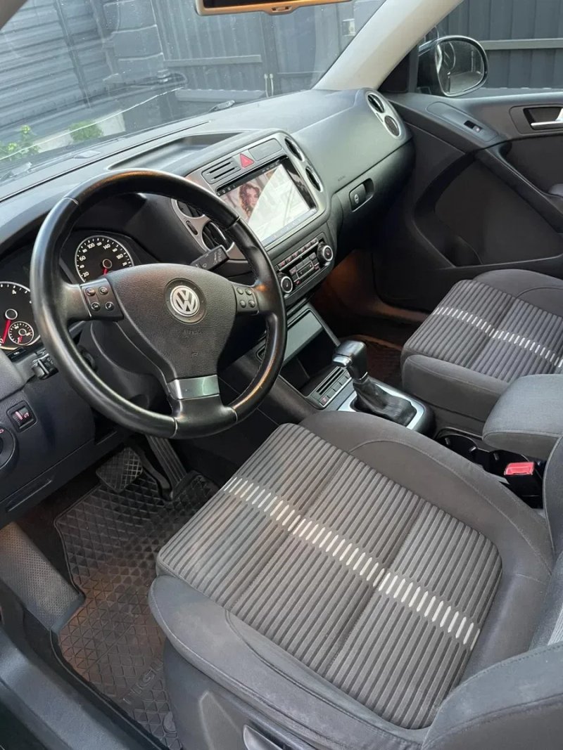 Volkswagen Tiguan 2010 рік.4×4.Обмін на Lexus gx.lx.Prado. — фото 8