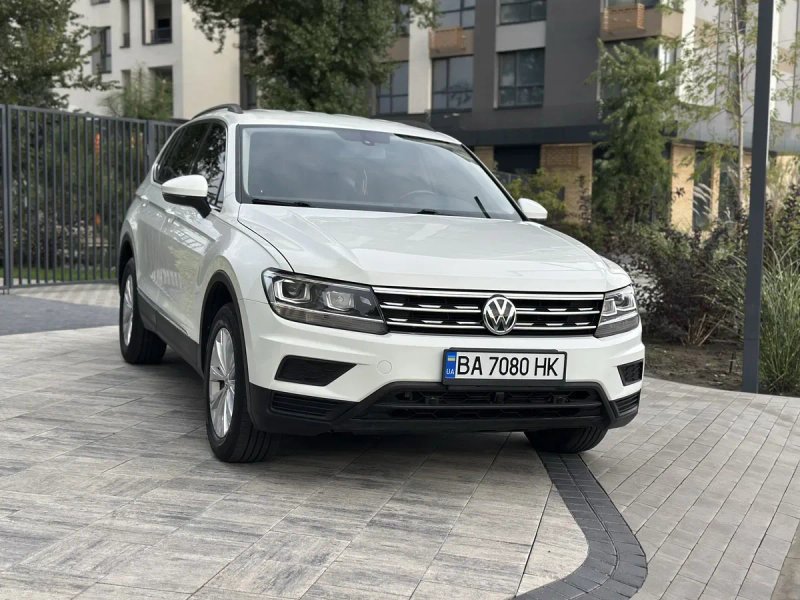 Volkswagen Tiguan 2018, 87000 km,  7 місць — фото 2
