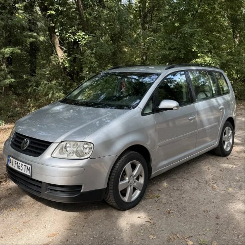 Volkswagen Touran 7 мест 2.0TDI свіжопригнанний