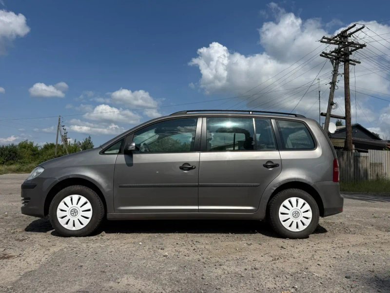 Volkswagen TOURAN — фото 4