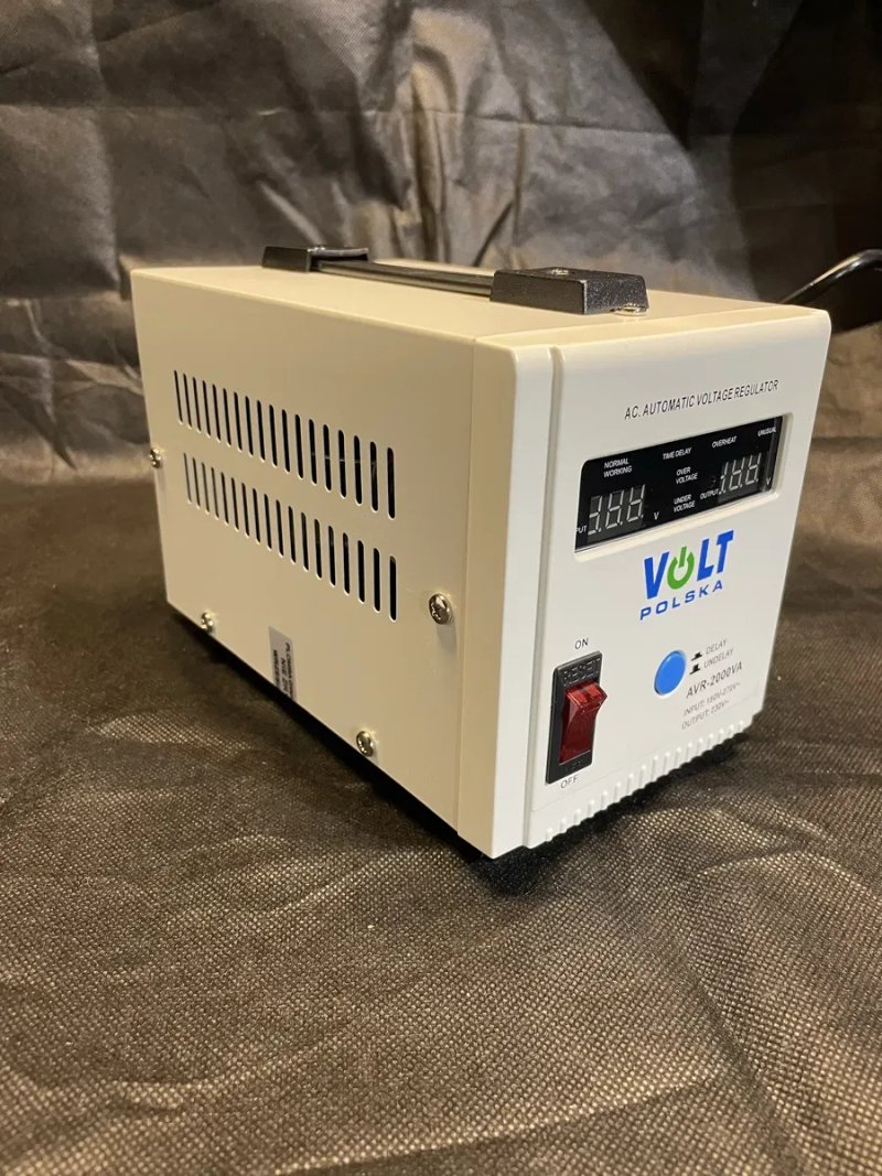 Volt Polska  Стабілізатор напруги AVR 2000 ВА . — фото 4