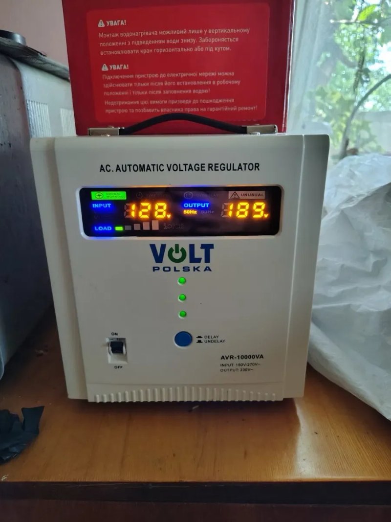 Volt Polska  Стабілізатор напруги AVR 2000 ВА . — фото 8