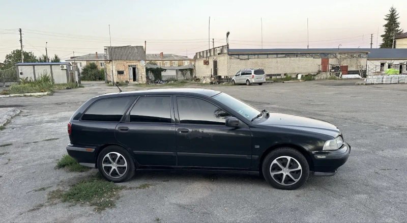 Вольво V40 Универсал 1.6 Газ Бензин  Недорого Бляха Нерастаможена Возможен  Обмен — фото 4